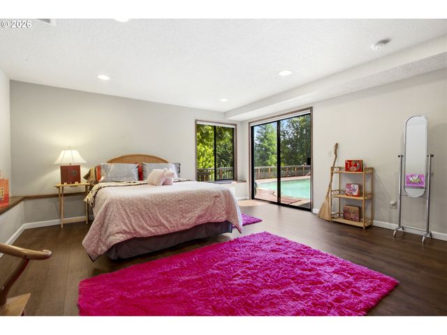 1511 WOODLAND Ter, Lake Oswego, OR 97034