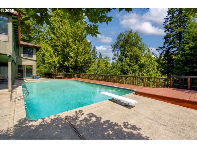 1511 WOODLAND Ter, Lake Oswego, OR 97034