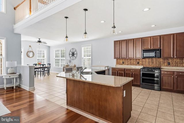 100 OYSTERMAN DR, Milton, DE 19968