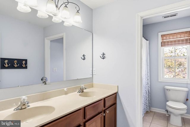 100 OYSTERMAN DR, Milton, DE 19968