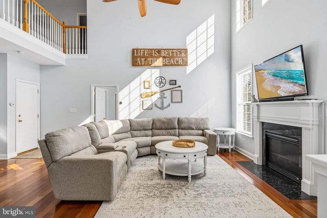 100 OYSTERMAN DR, Milton, DE 19968