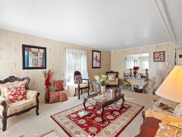 8 Novedades, Port St. Lucie, Port St Lucie, FL 34952