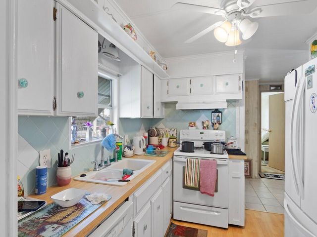 8 Novedades, Port St. Lucie, Port St Lucie, FL 34952