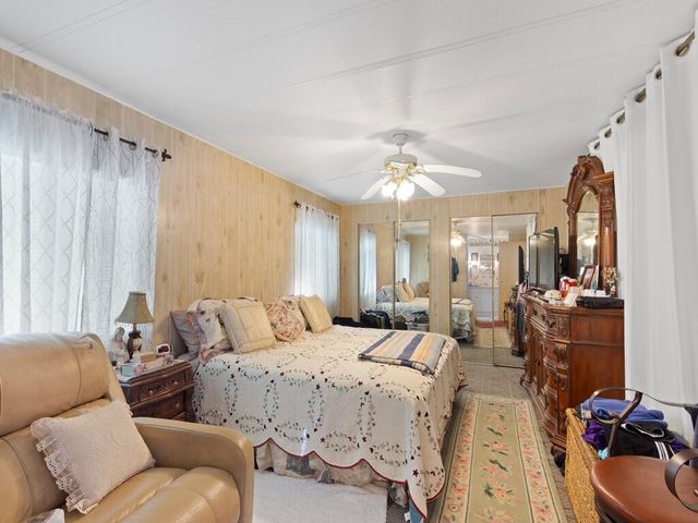 8 Novedades, Port St. Lucie, Port St Lucie, FL 34952