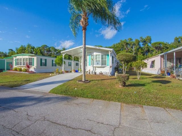 8 Novedades, Port St. Lucie, Port St Lucie, FL 34952