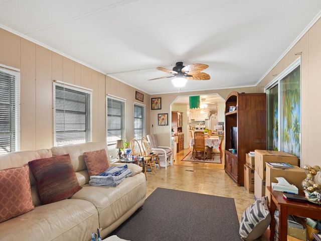 8 Novedades, Port St. Lucie, Port St Lucie, FL 34952