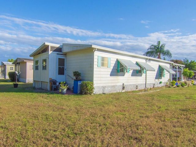 8 Novedades, Port St. Lucie, Port St Lucie, FL 34952