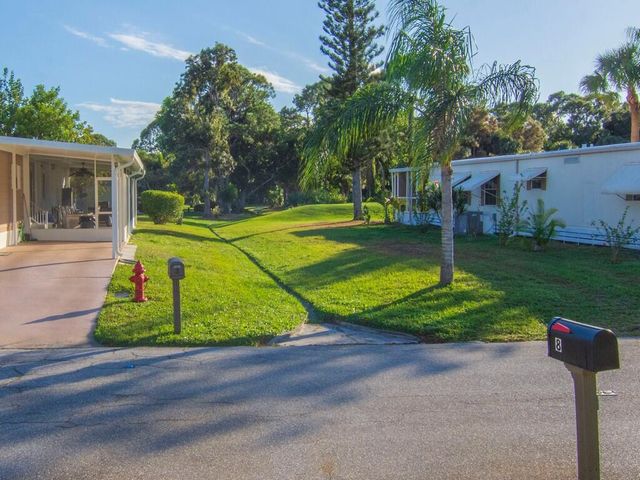 8 Novedades, Port St. Lucie, Port St Lucie, FL 34952