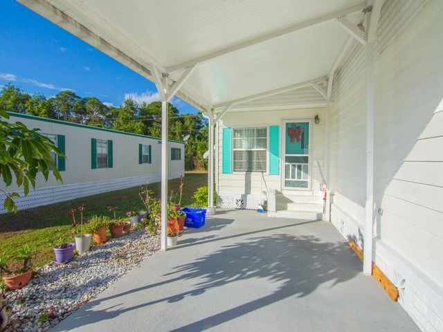 8 Novedades, Port St. Lucie, Port St Lucie, FL 34952