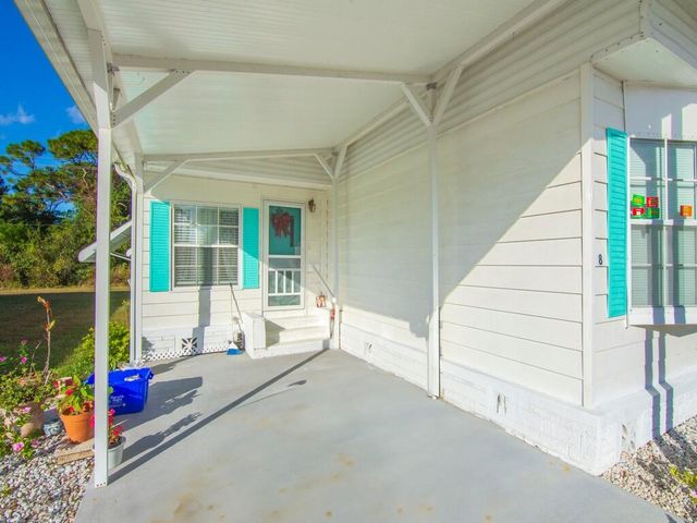 8 Novedades, Port St. Lucie, Port St Lucie, FL 34952