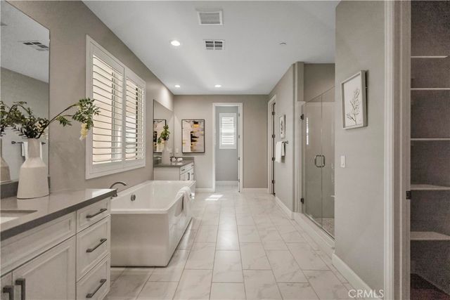 370 Sawbuck, Irvine, CA 92618