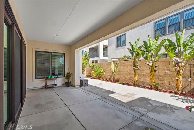 370 Sawbuck, Irvine, CA 92618