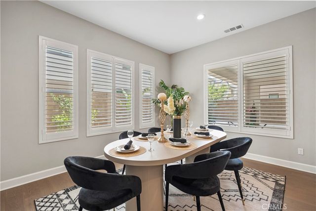 370 Sawbuck, Irvine, CA 92618