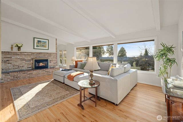 9224 190th Street SW, Edmonds, WA 98020