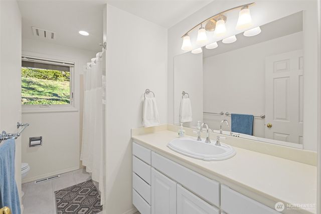 9224 190th Street SW, Edmonds, WA 98020