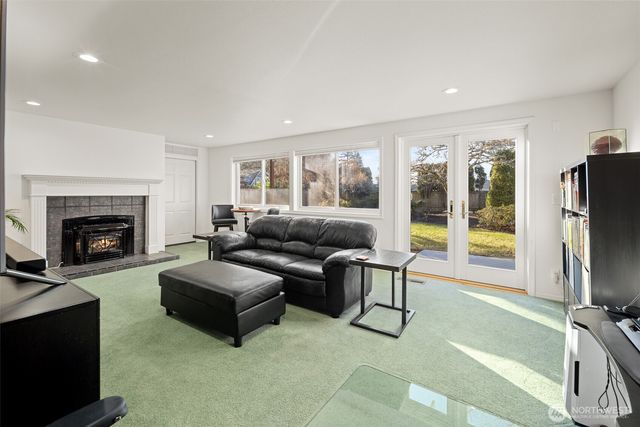 9224 190th Street SW, Edmonds, WA 98020