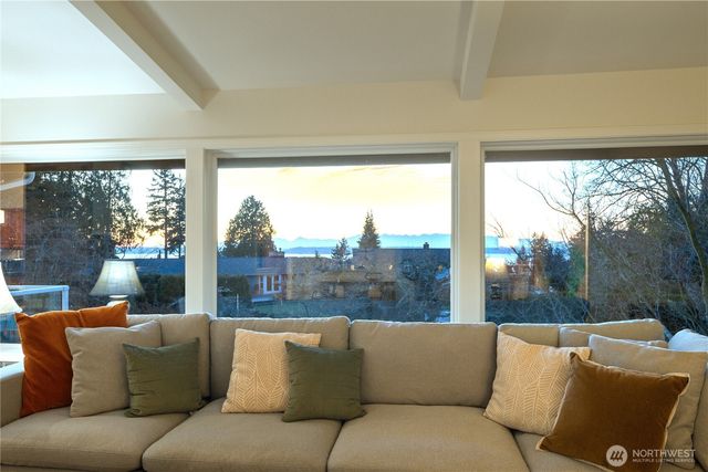 9224 190th Street SW, Edmonds, WA 98020