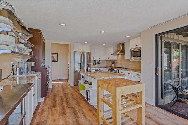 413 Orchard Ct, Auburn, CA 95603