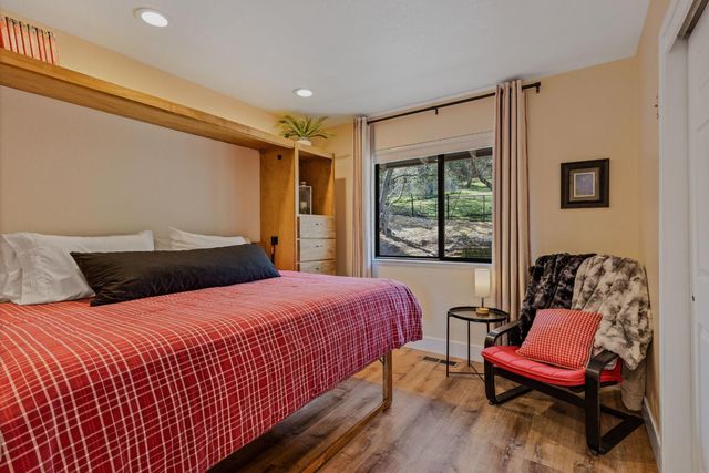 413 Orchard Ct, Auburn, CA 95603