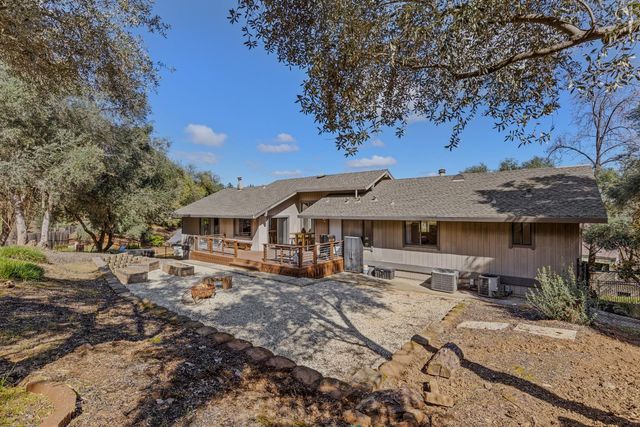 413 Orchard Ct, Auburn, CA 95603