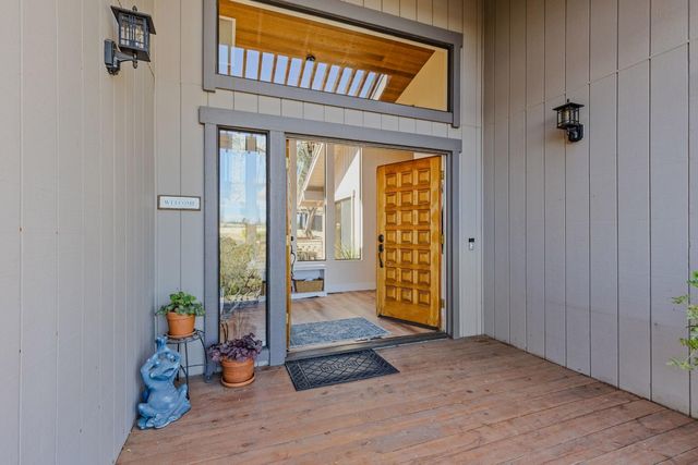 413 Orchard Ct, Auburn, CA 95603