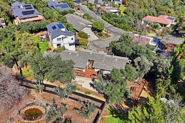 413 Orchard Ct, Auburn, CA 95603