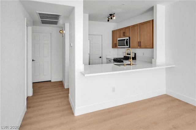 7119 South Durango Drive 213, Las Vegas, NV 89113