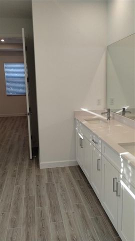 9841 SW Isabelline Drive, Port St. Lucie, FL 34987