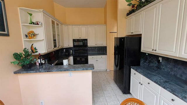 5880 NW 121 Avenue, Coral Springs, FL 33076