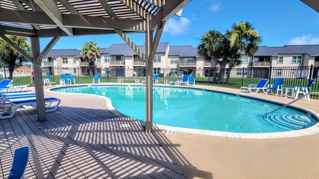 2004 Bayhouse Dr 2004, Rockport, TX 78382