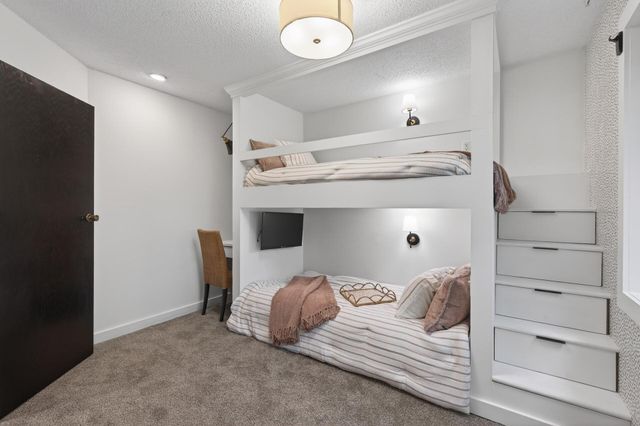 350 Oakwood Drive 9, New Brighton, MN 55112