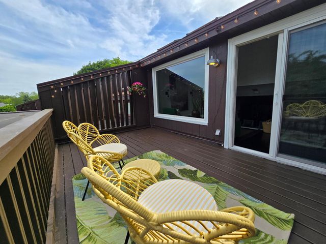 350 Oakwood Drive 9, New Brighton, MN 55112