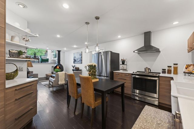 350 Oakwood Drive 9, New Brighton, MN 55112
