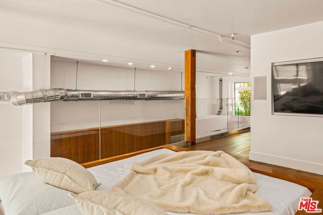 4115 Glencoe Avenue 107, Marina Del Rey, CA 90292