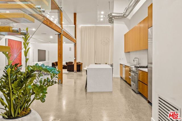 4115 Glencoe Avenue 107, Marina Del Rey, CA 90292