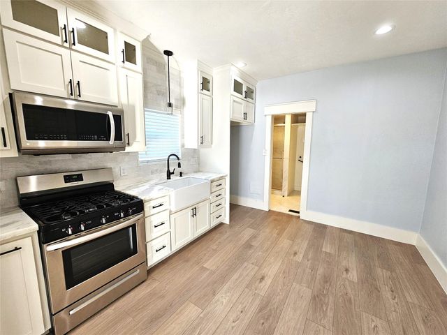 1412 22nd Street, Galveston, TX 77550