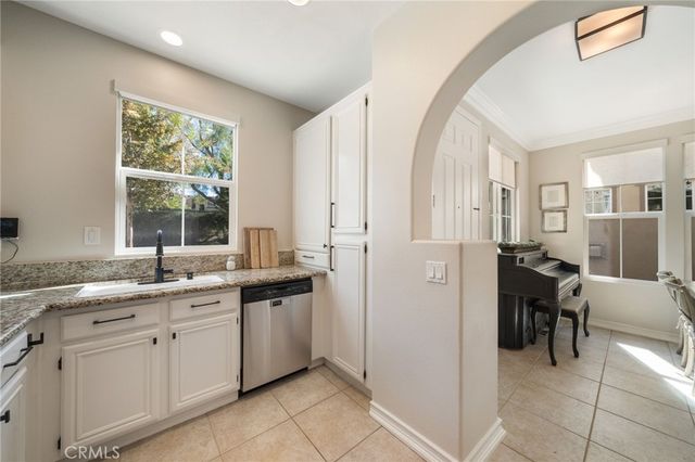 66 Amy Way, Ladera Ranch, CA 92694