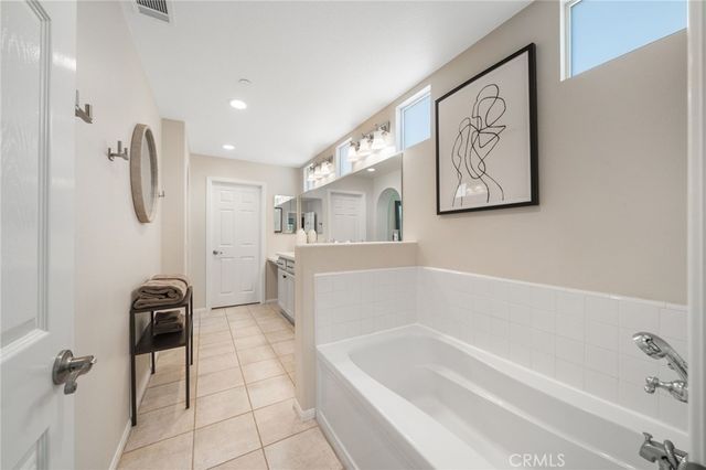 66 Amy Way, Ladera Ranch, CA 92694