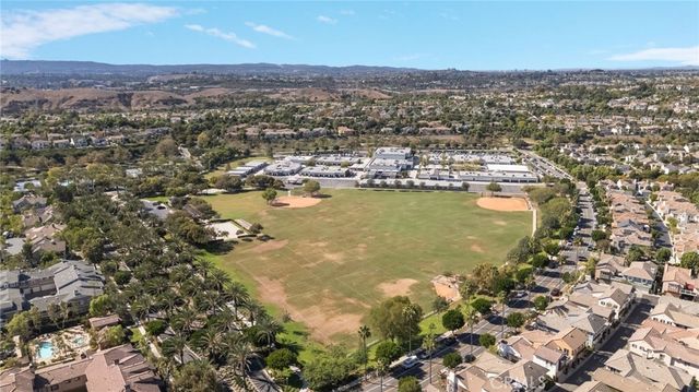 66 Amy Way, Ladera Ranch, CA 92694
