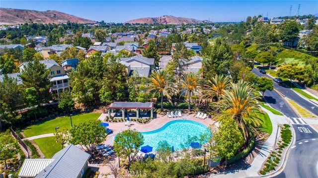 66 Amy Way, Ladera Ranch, CA 92694
