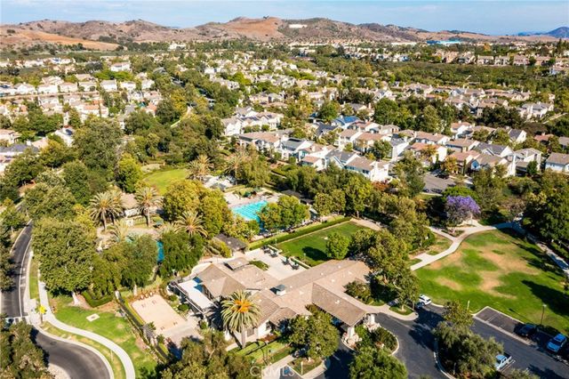66 Amy Way, Ladera Ranch, CA 92694