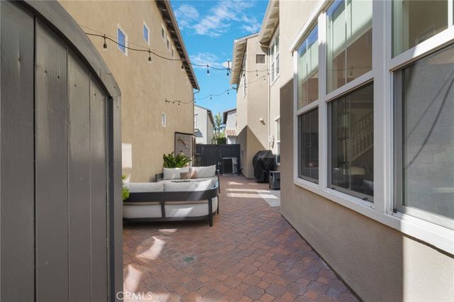 66 Amy Way, Ladera Ranch, CA 92694