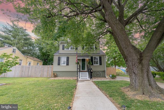 220 PINEWOOD RD, Baltimore, MD 21222