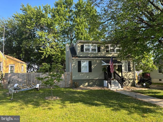220 PINEWOOD RD, Baltimore, MD 21222