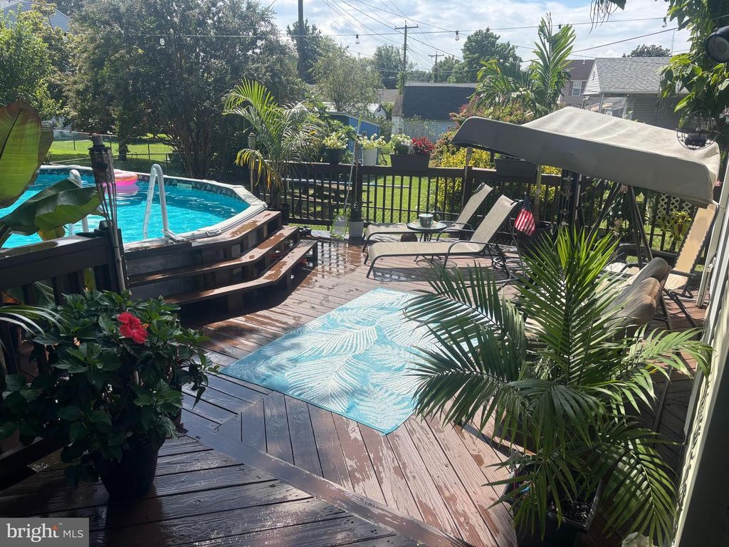 Image 35 of property listing at 220 PINEWOOD RD, Baltimore, MD 21222