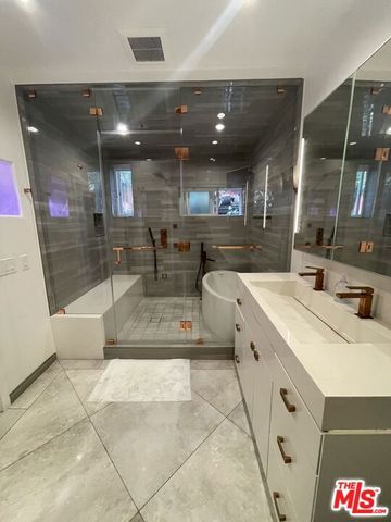 425 Sunridge Street, Playa Del Rey (los Angeles), CA 90293