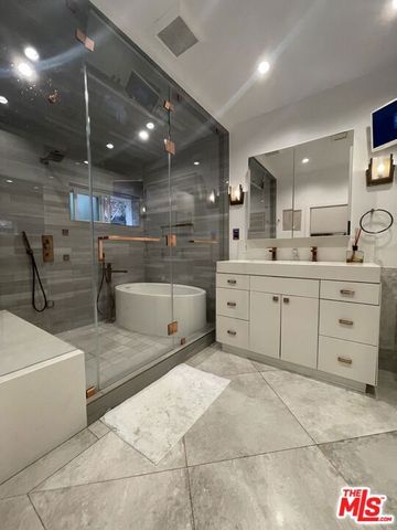 425 Sunridge Street, Playa Del Rey (los Angeles), CA 90293