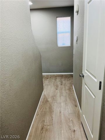 9325 Keystone Ridge Avenue, Las Vegas, NV 89148