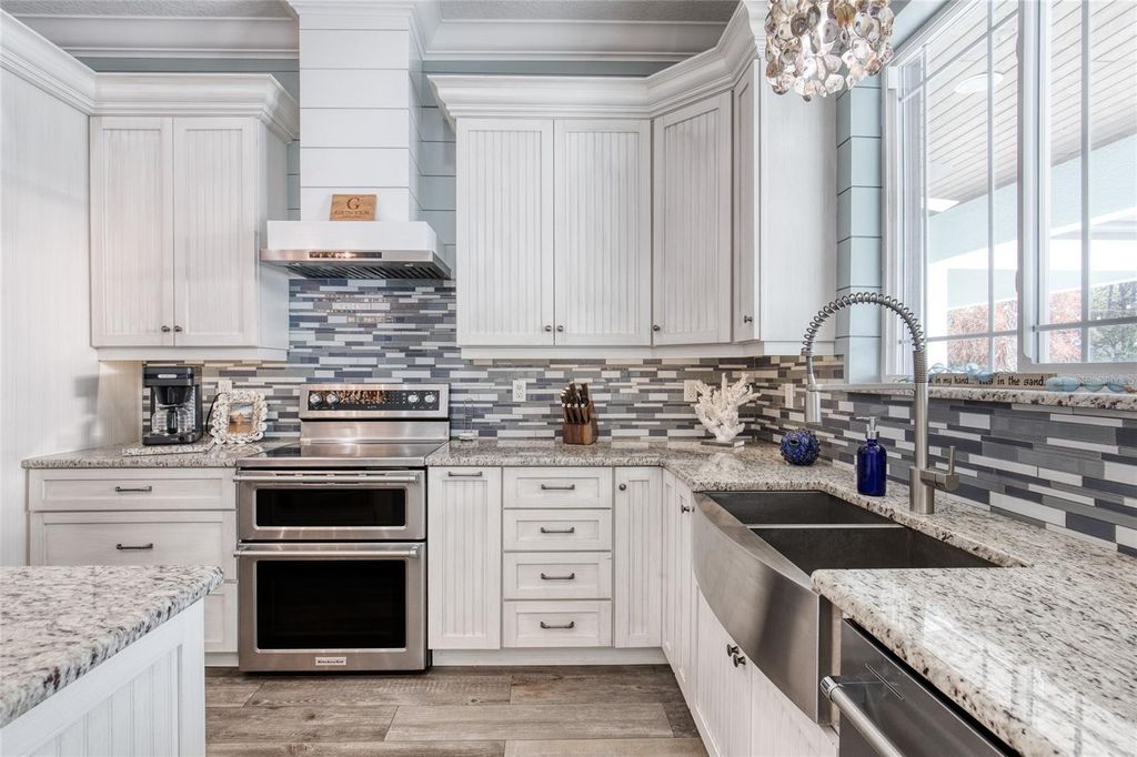 Image 20 of property listing at 108 PINE TREE DRIVE, Ormond Beach, FL 32174