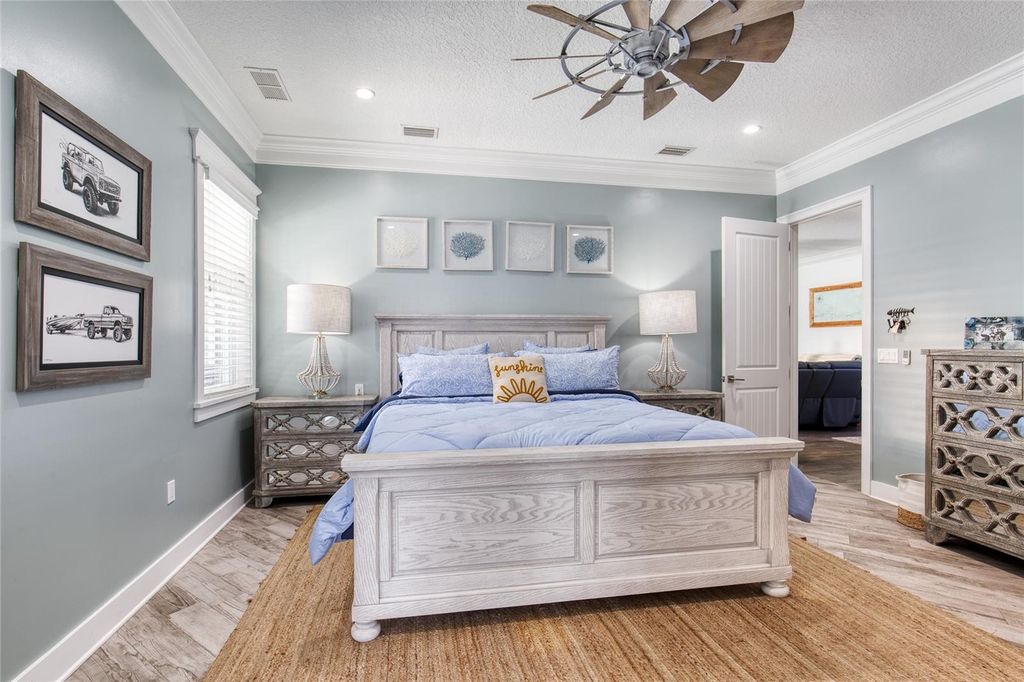 Image 27 of property listing at 108 PINE TREE DRIVE, Ormond Beach, FL 32174